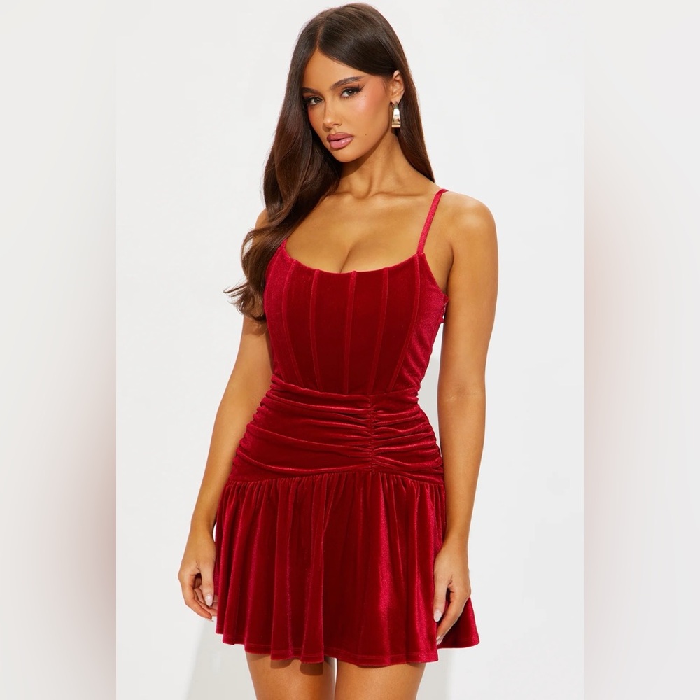Red Velvet Spaghetti Strap Corset Dress from Fashion Nova. NEW! Size Medium.